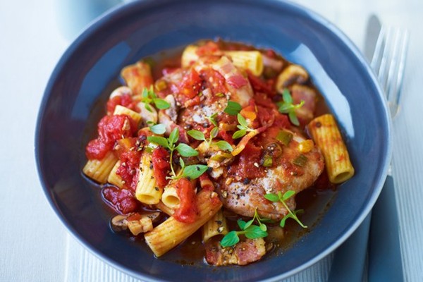 Chicken cacciatore with harissa, bacon & rosemary