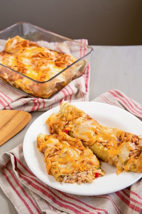 Chicken chile enchiladas