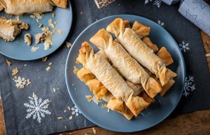 Chicken Christmas crackers