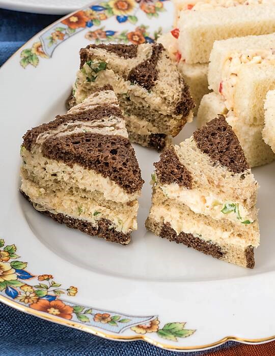 Chicken-chutney tea sandwiches