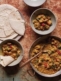 Chicken, coconut and pineapple curry