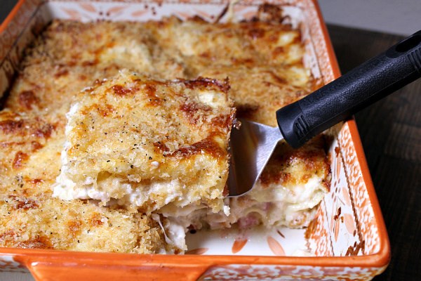 Chicken cordon bleu lasagna