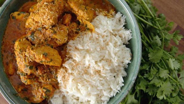 Chicken curry with basmati rice