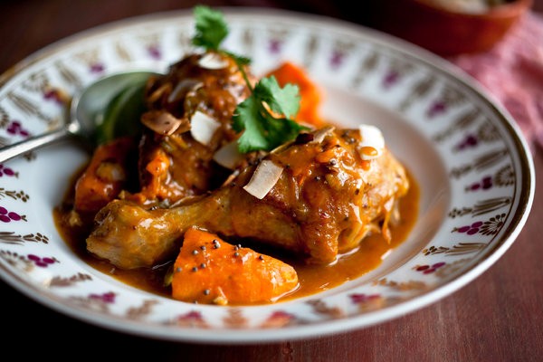 Chicken curry with sweet potatoes and coconut milk