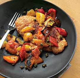 Chicken cutlets with bell pepper ragout