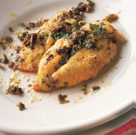 Chicken cutlets with parsley and capers
