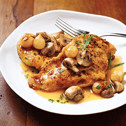 Chicken cutlets with tarragon-mushroom sauce