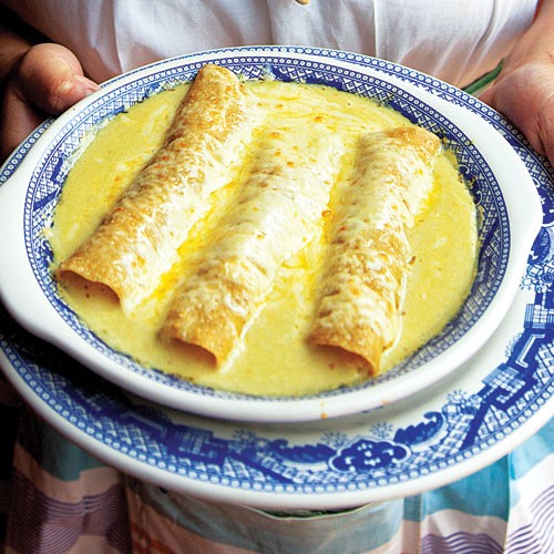 Chicken enchiladas in tomatillo-cream sauce (Enchiladas Suizas)
