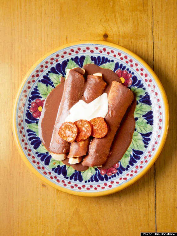 Chicken enfrijoladas (Enfrijoladas de pollo)
