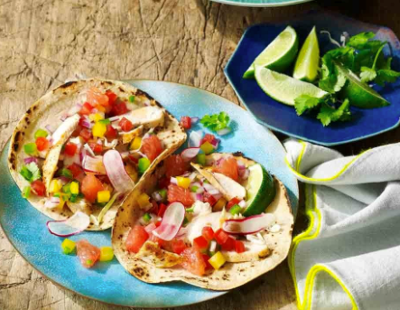 Chicken fajitas with red grapefruit salsa