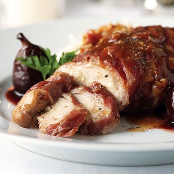 Chicken fricassee with figs and Port sauce