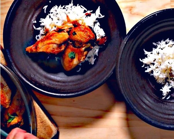 Chicken fricassee with tomatoes and olives