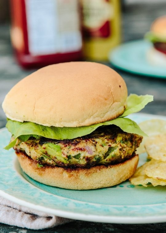Chicken guacamole burgers