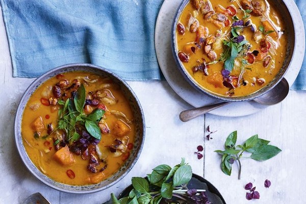 Chicken hot & sour soup with pumpkin