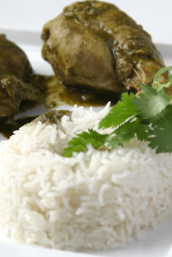 Chicken in a light, coriander mint and spinach curry (Hariyali murgh)