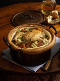 Chicken in a pot: the garlic and lemon version