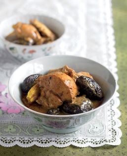 Chicken in a spicy gravy with buah keluak (Ayam buah keluak)