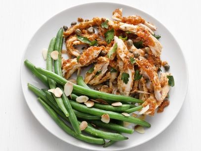 Chicken in red pepper sauce