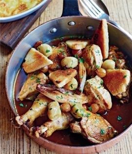 Chicken in red wine (Poulet au vin rouge)