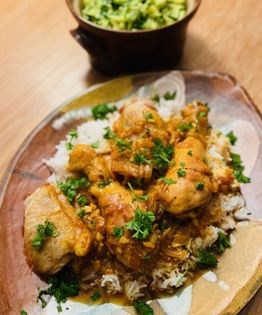 Chicken in spice sauce (Le poulet aux épices)