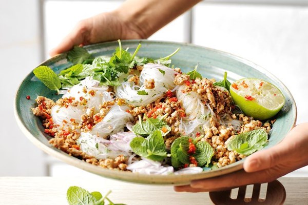 Chicken larb with rice vermicelli