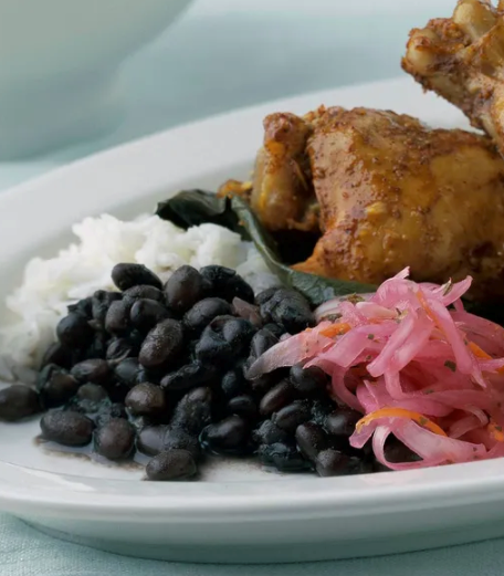 Chicken legs with achiote garlic sauce