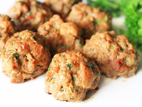Chicken liver and pork meatballs