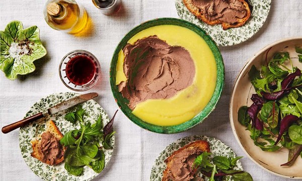 Chicken liver and quince paté
