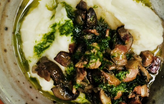 Chicken liver ragout, chive oil and soft mash