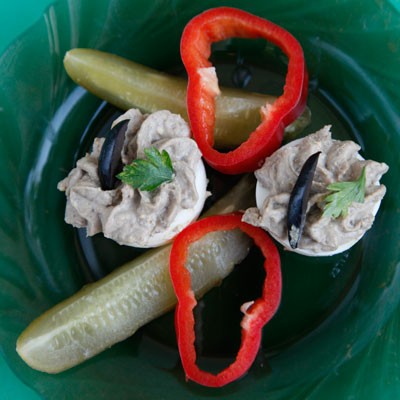 Chicken liver-stuffed eggs (Töltött tojás)