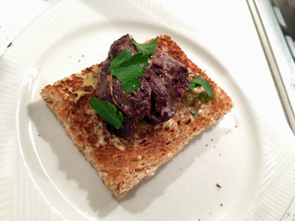 Chicken liver toast