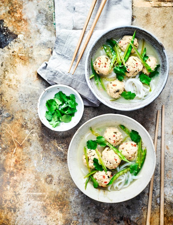 Chicken meatball tom kha gai