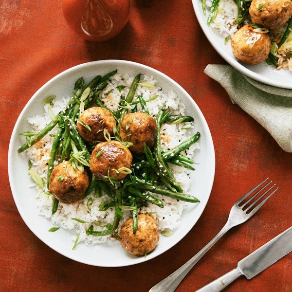 Chicken meatballs with sesame green beans