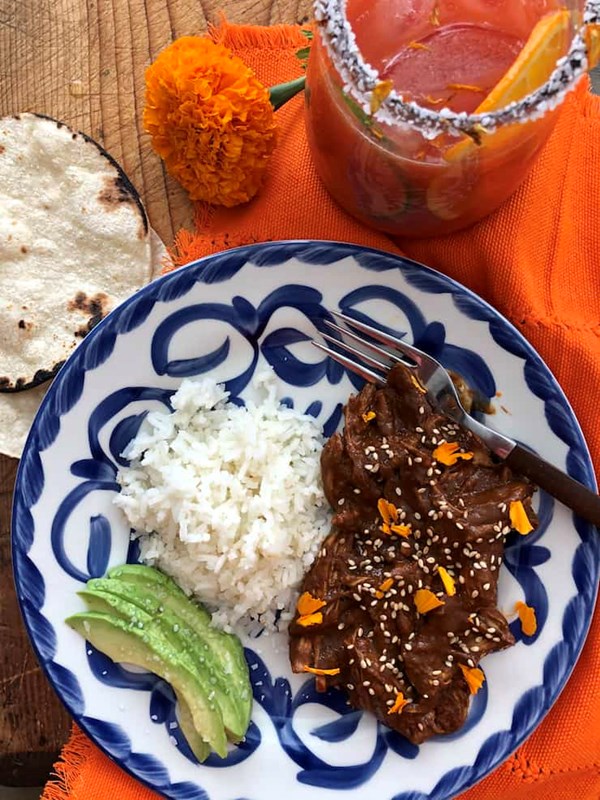 Chicken mole (Pollo con mole)