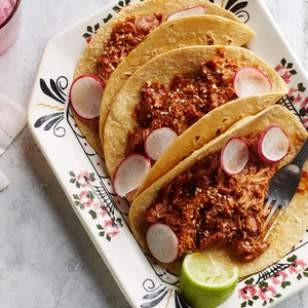 Chicken mole tacos