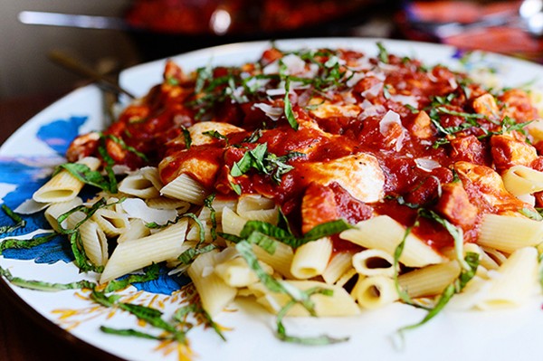 Chicken mozzarella pasta
