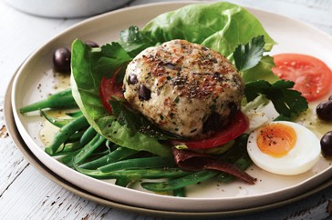 Chicken Niçoise burger