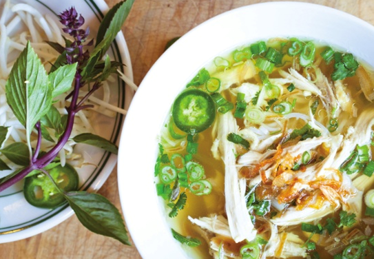 Chicken noodle soup (Pho ga)