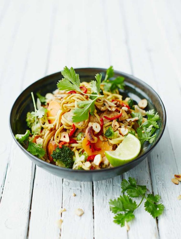 Chicken noodle stir-fry
