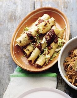 Chicken picadillo crispy tacos (Taquitos de picadillo de pollo)