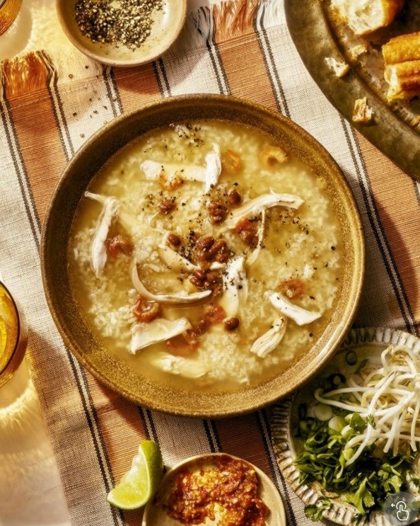 Chicken porridge (Bor bor sach mu-anh)