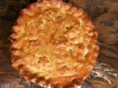 Chicken pot pie chez Huang ( Huángjiā sūpí jī pài / 黃家酥皮雞派)