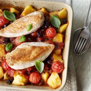 Chicken puttanesca with polenta