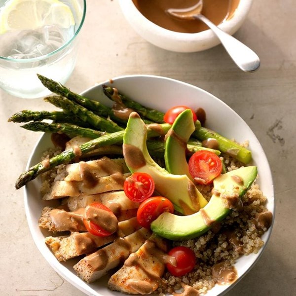 Chicken quinoa bowls with balsamic dressing