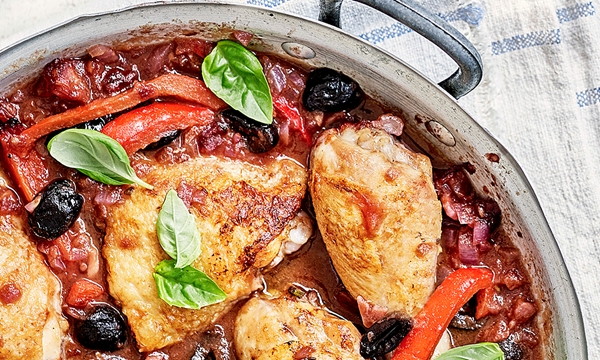 Chicken, red pepper & olive cacciatore