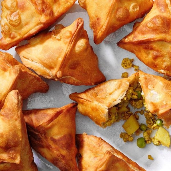 Chicken samosas 