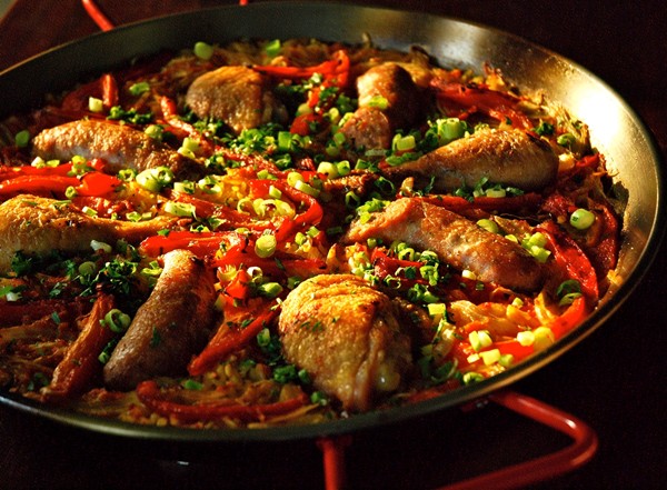 Chicken, sausage and red pepper paella 