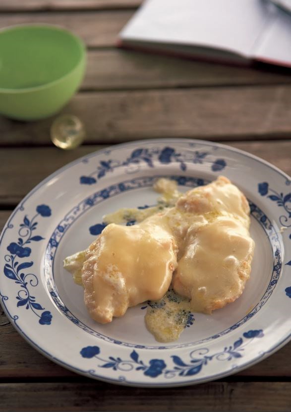Chicken sautéed with cheese and milk