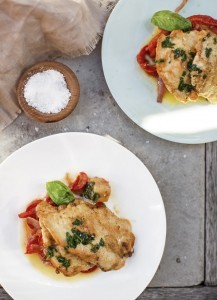 Chicken scaloppine with capsicums in padella