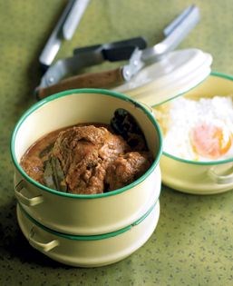 Chicken simmered with kaffir lime leaves (Ayam limau purut)